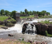 2016 05 29 SiousFalls Falls 030